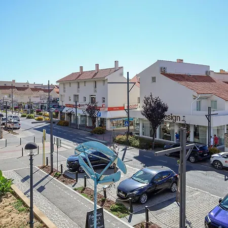With 2 Bedrooms At Vilamoura Marina 奎特里拉