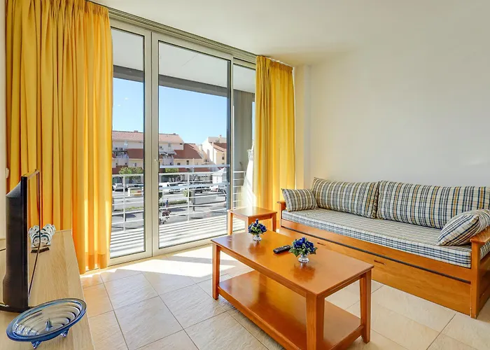 With 2 Bedrooms At Vilamoura Marina Apartament