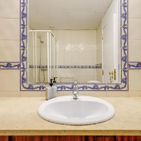 Apartment With 2 Bedrooms At Vilamoura Marina *