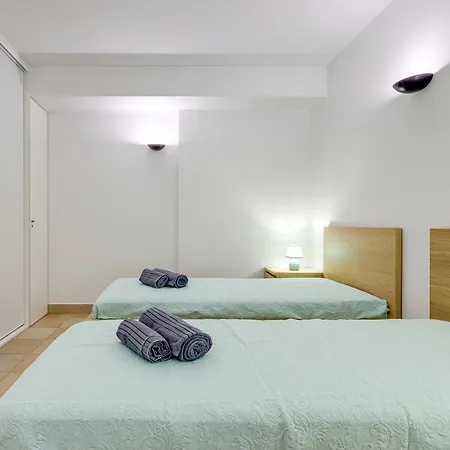 Apartment With 2 Bedrooms At Vilamoura Marina