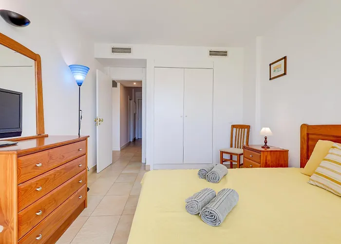 With 2 Bedrooms At Vilamoura Marina شقة