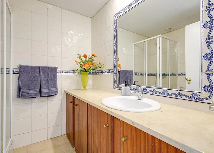 With 2 Bedrooms At Vilamoura Marina *