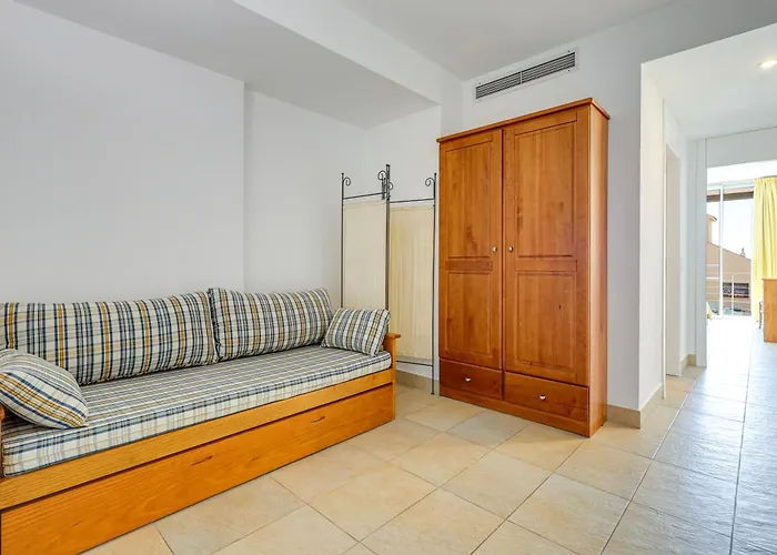 With 2 Bedrooms At Vilamoura Marina