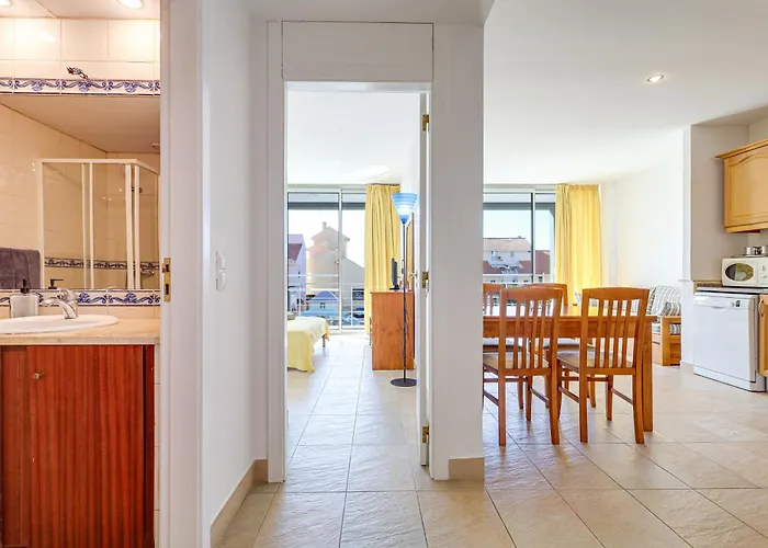 With 2 Bedrooms At Vilamoura Marina Apartment *