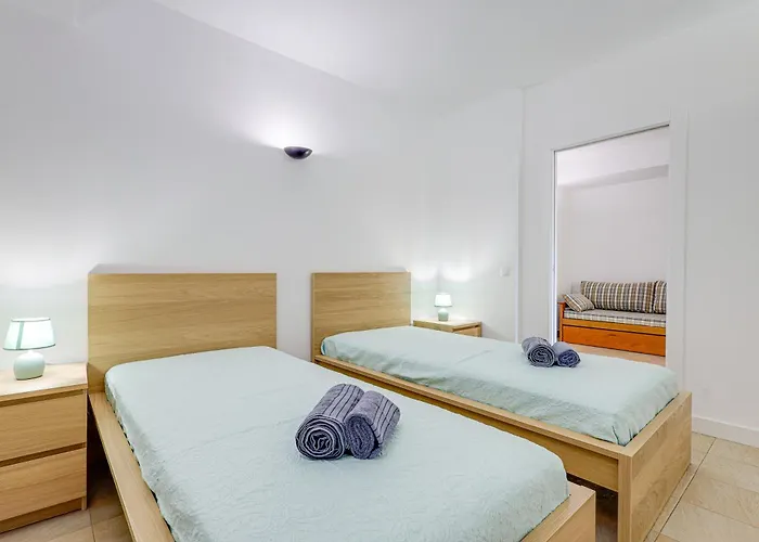 Apartment With 2 Bedrooms At Vilamoura Marina *