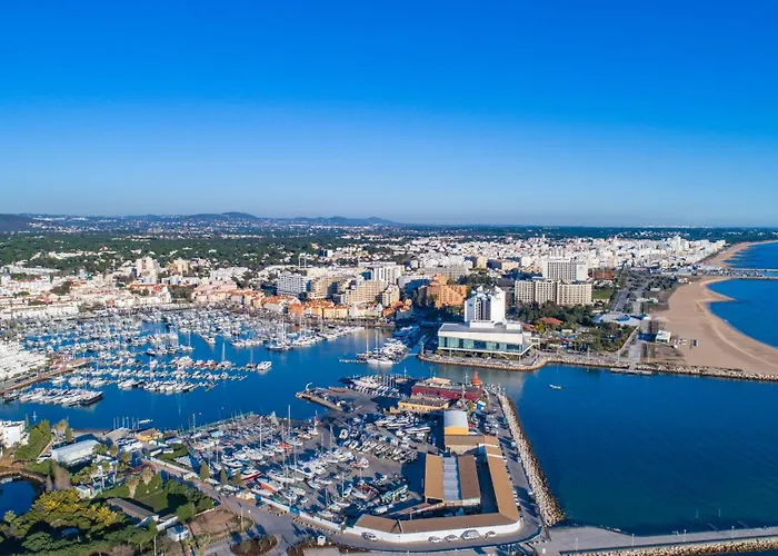 With 2 Bedrooms At Vilamoura Marina Apartment *