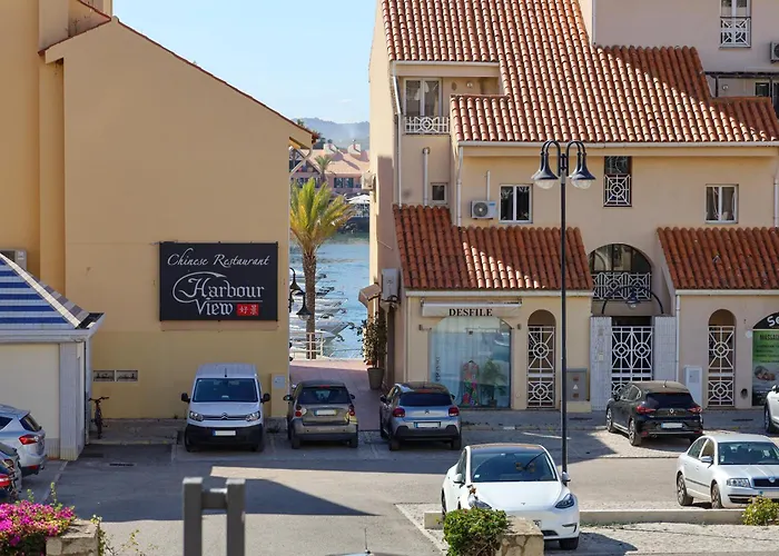Apartment With 2 Bedrooms At Vilamoura Marina
